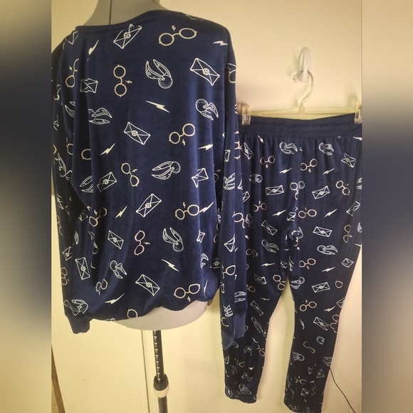 Harry Potter Pajama Set Size Large G - Picture 4 of 5